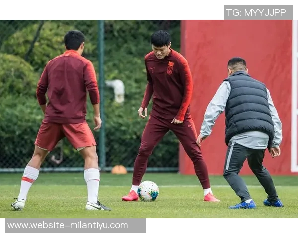 国足冬训选择迪拜因便于约球与性价比高的双重优势