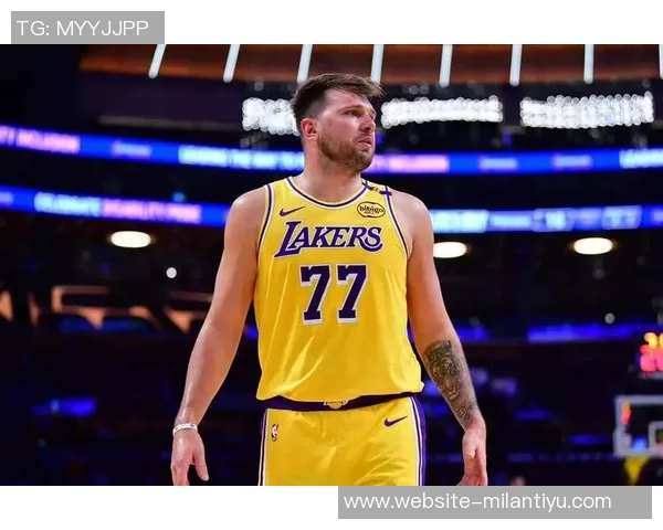 快船缺少明星球员东契奇轻松对抗邓恩展现实力