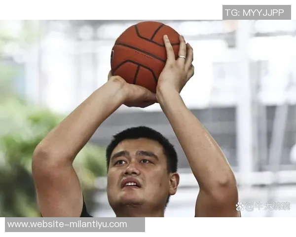 姚明曾对身边人产生深刻不信任感怀疑他人暗藏圈套的心理历程 姚明曾对身边人产生深刻不信任感怀疑他人暗藏圈套的心理历程